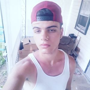 Meet your Posher, Ethan